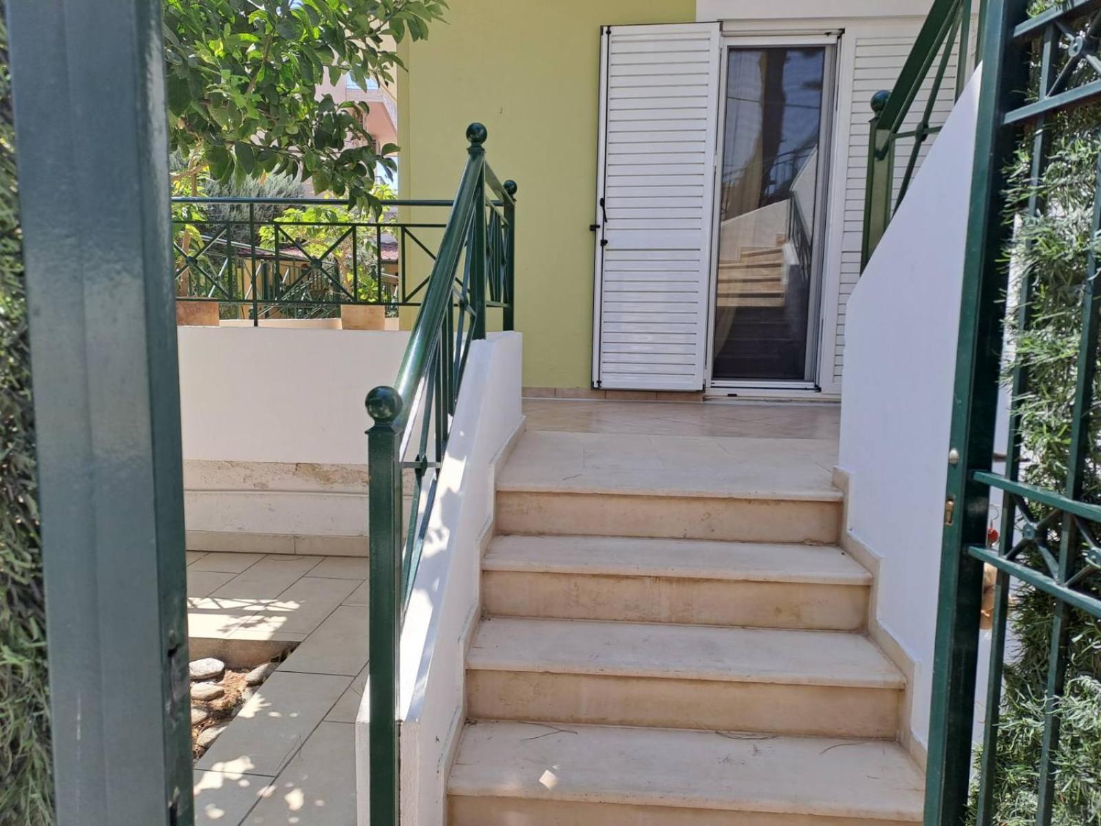 Dimitris Place Near Athens Airport Koropíon Exterior foto